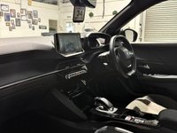 USED 2021 71 PEUGEOT E-2008 50kWh GT Premium SUV 5dr Electric Auto (136 ps) 3D I-COCKPIT+F/R SENS+CAR PLAY
