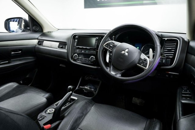 2013 MITSUBISHI OUTLANDER 2.2 DI-D GX5 Auto 4WD Euro 5 (s/s) 5dr - Photo 11