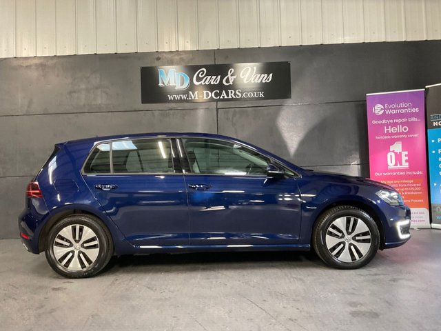 2019 VOLKSWAGEN E-GOLF 35.8kWh e-Golf Hatchback 5dr Electric Auto (136 ps) - Photo 9