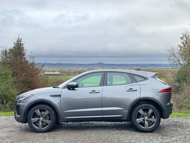 2020 JAGUAR E-PACE 2.0 P200 Chequered Flag SUV 5dr Petrol Auto AWD Euro 6 (s/s) (200 ps) - Photo 7