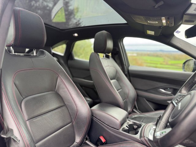 2020 JAGUAR E-PACE 2.0 P200 Chequered Flag SUV 5dr Petrol Auto AWD Euro 6 (s/s) (200 ps) - Photo 3