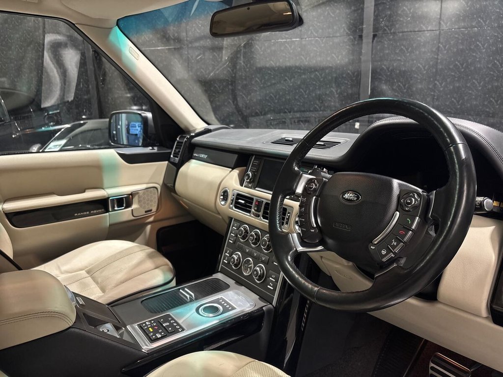 USED 2012 62 LAND ROVER RANGE ROVER 4.4 TD V8 Westminster SUV 5dr Diesel Auto 4WD Euro 5 (313 bhp) DEPLOYABLE STEPS|3 OWNERS