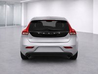 USED 2018 18 VOLVO V40 2.0 T3 Inscription Hatchback 5dr Petrol Manual Euro 6 (s/s) (152 ps) MANAGERS SPECIAL WAS &pound;11499 NOW &pound;10999.....SAVING &pound;500