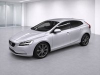 USED 2018 18 VOLVO V40 2.0 T3 Inscription Hatchback 5dr Petrol Manual Euro 6 (s/s) (152 ps) MANAGERS SPECIAL WAS &pound;11499 NOW &pound;10999.....SAVING &pound;500