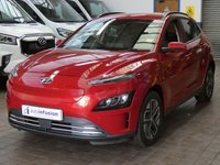 USED 2022 22 HYUNDAI KONA 64kWh Premium SUV 5dr Electric Auto (10.5kW Charger) (204 ps) SAT NAV ANDROID APPLE CARPLAY REAR VIEW CAMERA CRUISE CONTROL PARKING SENSORS 1 OWNER EXCELLENT SERVICE HISTORY HYUNDAI WARRANTY TILL JUNE 2027