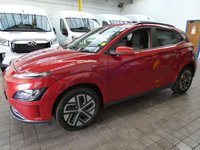 USED 2022 22 HYUNDAI KONA 64kWh Premium SUV 5dr Electric Auto (10.5kW Charger) (204 ps) SAT NAV ANDROID APPLE CARPLAY REAR VIEW CAMERA CRUISE CONTROL PARKING SENSORS 1 OWNER EXCELLENT SERVICE HISTORY HYUNDAI WARRANTY TILL JUNE 2027