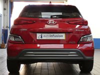 USED 2022 22 HYUNDAI KONA 64kWh Premium SUV 5dr Electric Auto (10.5kW Charger) (204 ps) SAT NAV ANDROID APPLE CARPLAY REAR VIEW CAMERA CRUISE CONTROL PARKING SENSORS 1 OWNER EXCELLENT SERVICE HISTORY HYUNDAI WARRANTY TILL JUNE 2027
