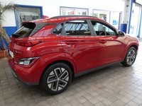 USED 2022 22 HYUNDAI KONA 64kWh Premium SUV 5dr Electric Auto (10.5kW Charger) (204 ps) SAT NAV ANDROID APPLE CARPLAY REAR VIEW CAMERA CRUISE CONTROL PARKING SENSORS 1 OWNER EXCELLENT SERVICE HISTORY HYUNDAI WARRANTY TILL JUNE 2027