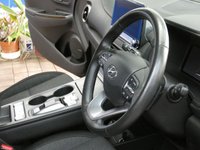 USED 2022 22 HYUNDAI KONA 64kWh Premium SUV 5dr Electric Auto (10.5kW Charger) (204 ps) SAT NAV ANDROID APPLE CARPLAY REAR VIEW CAMERA CRUISE CONTROL PARKING SENSORS 1 OWNER EXCELLENT SERVICE HISTORY HYUNDAI WARRANTY TILL JUNE 2027