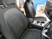 USED 2022 22 HYUNDAI KONA 64kWh Premium SUV 5dr Electric Auto (10.5kW Charger) (204 ps) SAT NAV ANDROID APPLE CARPLAY REAR VIEW CAMERA CRUISE CONTROL PARKING SENSORS 1 OWNER EXCELLENT SERVICE HISTORY HYUNDAI WARRANTY TILL JUNE 2027