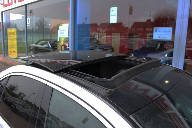 2018 MERCEDES-BENZ C-CLASS 2.1 C250d AMG Line (Premium Plus) Saloon 4dr Diesel G-Tronic+ Euro 6 (s/s) (204 ps) - Photo 9