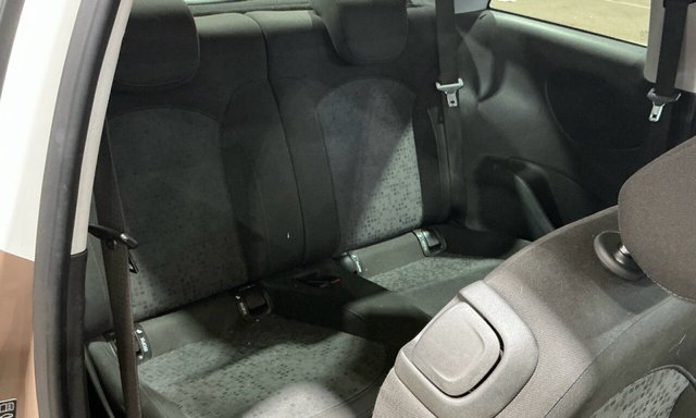 2015 Vauxhall Adam 1.4L Jam 3dr - Photo 10