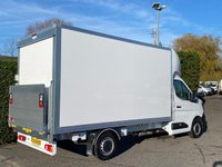 USED 2025 75 RENAULT MASTER LL35 ADVANCE LWB 4100MM LUTON WITH TAILIFT 2.0 DCI 150PS  New / Pre Reg With Delivery Miles, Popular New Model Winning Van Of The Year 2025 With Great Spec Inc Air Con, Touchsceen Stereo With Apple CarPlay, Fitted With A High-Quality Truckcraft Bodies Luton, Built To A Very High Standard And Offering A Superb Payload Capacity Of 1,044kg. It Also Comes With A DEL 500kg Tail Lift, In Stock Available Today!