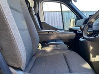 USED 2025 75 RENAULT MASTER LL35 ADVANCE LWB 4100MM LUTON WITH TAILIFT 2.0 DCI 150PS  New / Pre Reg With Delivery Miles, Popular New Model Winning Van Of The Year 2025 With Great Spec Inc Air Con, Touchsceen Stereo With Apple CarPlay, Fitted With A High-Quality Truckcraft Bodies Luton, Built To A Very High Standard And Offering A Superb Payload Capacity Of 1,044kg. It Also Comes With A DEL 500kg Tail Lift, In Stock Available Today!