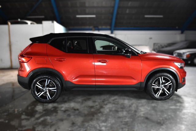 2019 VOLVO XC40 - Photo 11