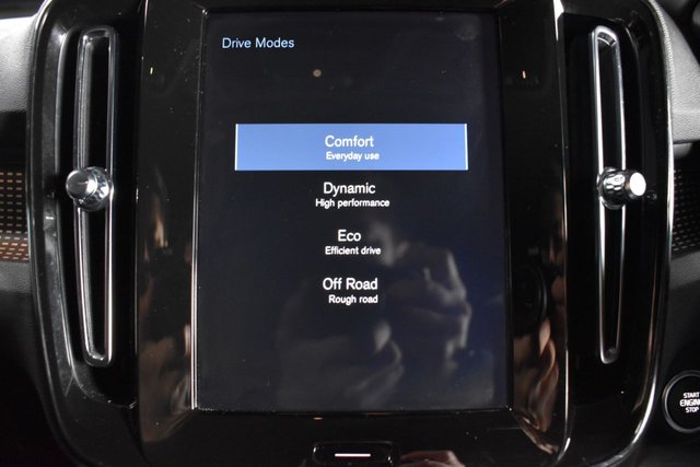 2019 VOLVO XC40 - Photo 6