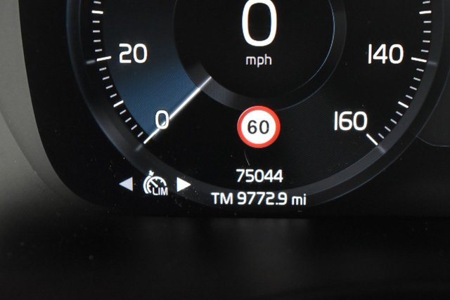 2019 VOLVO XC40 - Photo 7