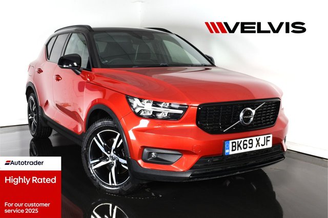 2019 VOLVO XC40