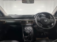 USED 2021 71 DACIA SANDERO STEPWAY 1.0 TCe Essential Hatchback 5dr Bi Fuel Manual Euro 6 (s/s) (100 ps) NEW MOT SERVICED AND HEALTH CHECKED. HPI CLEAR 6 MONTHS NATIONAL UK WEAR & TEAR WARRANTY  INCLUDED