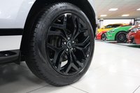 USED 2019 69 LAND ROVER RANGE ROVER EVOQUE 2.0 D180 R-Dynamic SE SUV 5dr Diesel Auto 4WD Euro 6 (s/s) (180 ps) PANO+BLK PK+20S+CARPLAY+LRSH!