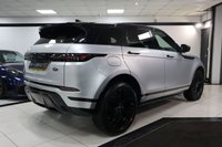 USED 2019 69 LAND ROVER RANGE ROVER EVOQUE 2.0 D180 R-Dynamic SE SUV 5dr Diesel Auto 4WD Euro 6 (s/s) (180 ps) PANO+BLK PK+20S+CARPLAY+LRSH!