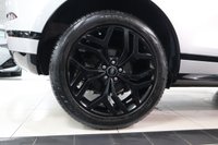 USED 2019 69 LAND ROVER RANGE ROVER EVOQUE 2.0 D180 R-Dynamic SE SUV 5dr Diesel Auto 4WD Euro 6 (s/s) (180 ps) PANO+BLK PK+20S+CARPLAY+LRSH!