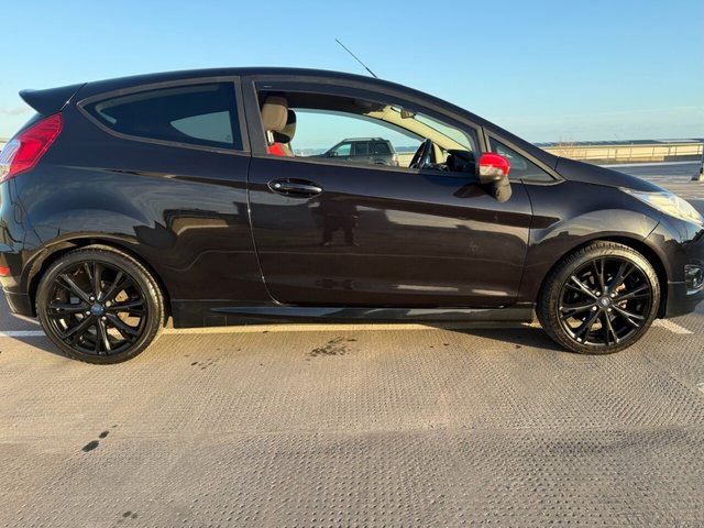 FORD FIESTA 1.0T EcoBoost Zetec S Hatchback 3dr Petrol Manual Euro 6 (s/s) (140 ps) - Photo 9
