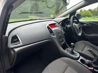 USED 2015 15 VAUXHALL ASTRA 1.6i Design Sports Tourer 5dr Petrol Manual Euro 6 (115 ps) Spacious Boot, Low Running Costs