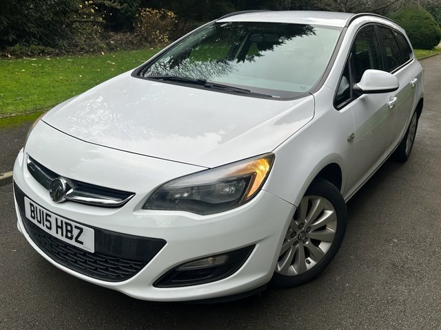 2015 VAUXHALL ASTRA 2015 1.6i Design Sports Tourer 5dr Petrol Manual Euro 6 (115 ps) - Photo 6