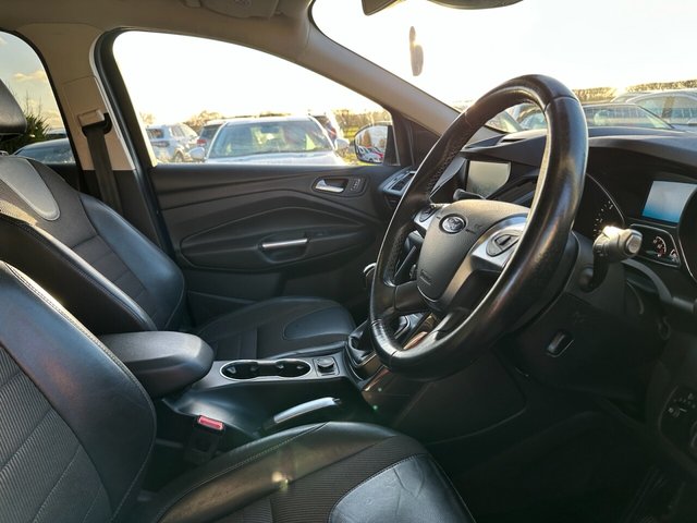 2015 Ford Kuga 2L Titanium 5dr - Photo 11