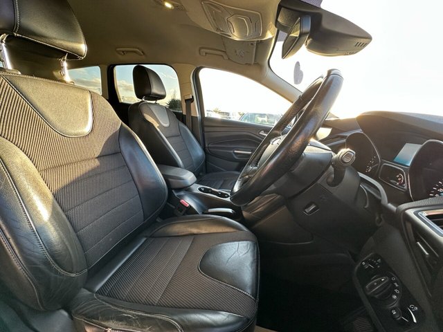 2015 Ford Kuga 2L Titanium 5dr - Photo 12
