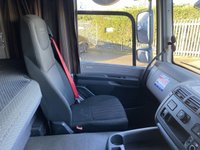 USED 2019 68 DAF CF 4X2 SLEEPER CAB TRACTOR UNIT (210 BHP) 