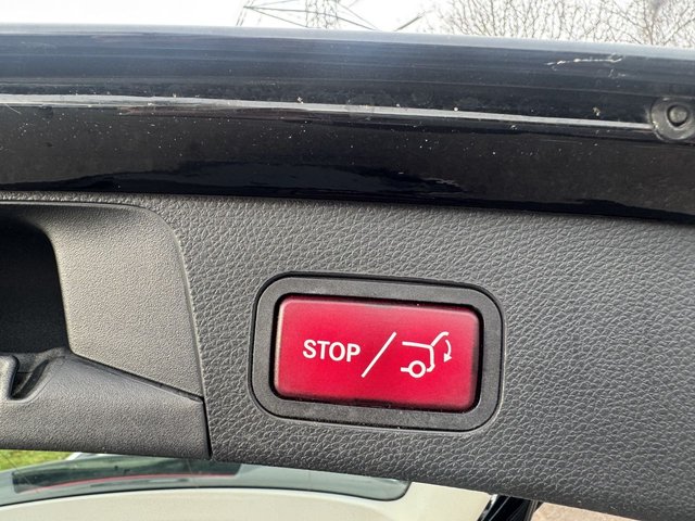 2016 Mercedes-Benz C-CLASS - Photo 12