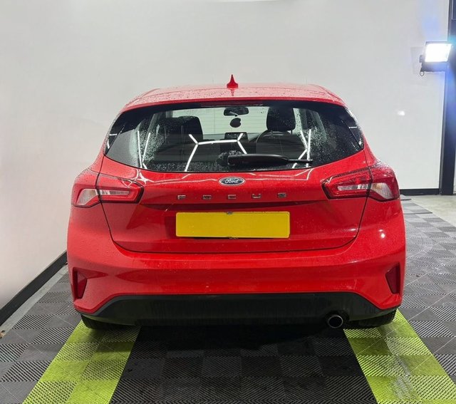 2019 FORD FOCUS - Photo 5