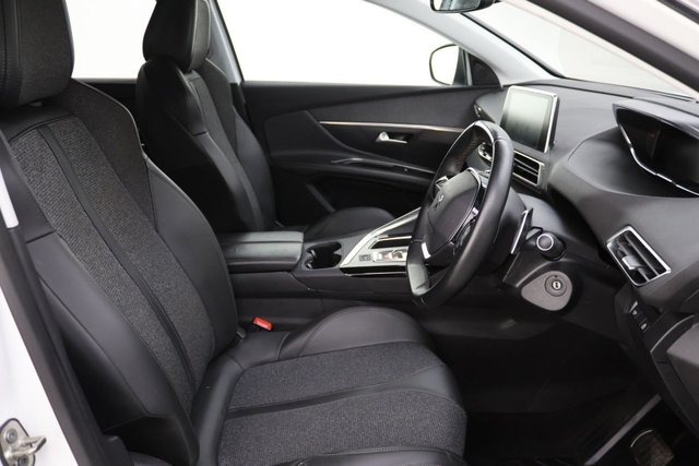 2020 Peugeot 5008 1.2L Allure 5dr - Photo 12