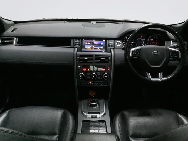 2019 Land Rover Discovery Sport 2L Landmark 5dr - Photo 2