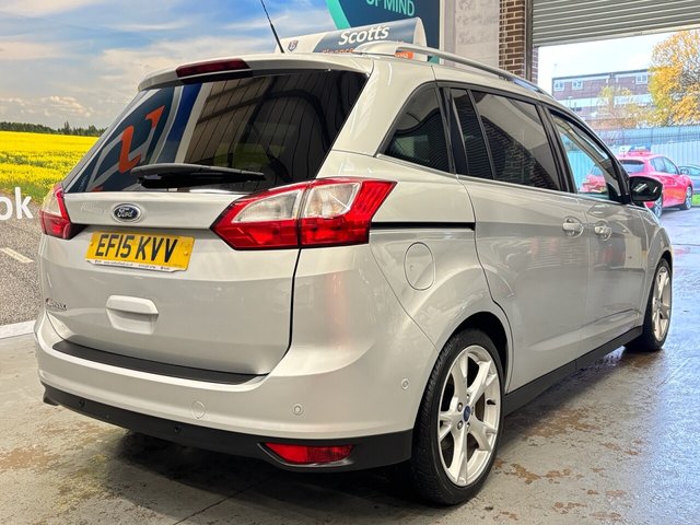 2015 Ford Grand C-Max 2L Titanium X 5dr - Photo 5