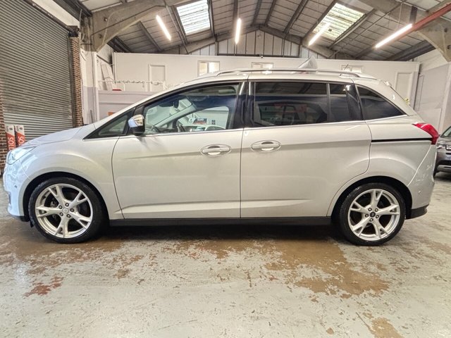 2015 Ford Grand C-Max 2L Titanium X 5dr - Photo 8