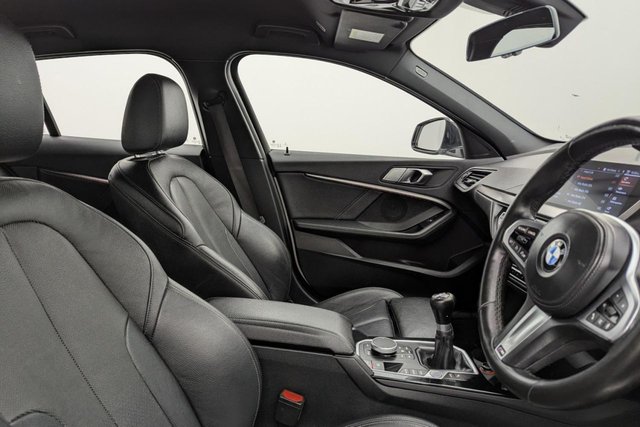 2021 BMW 1 Series 1.5L M Sport 5dr - Photo 3