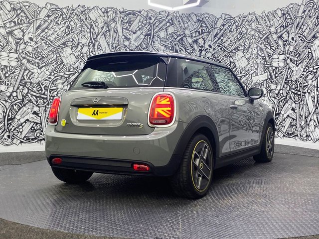 2021 MINI Electric Hatch - Photo 8