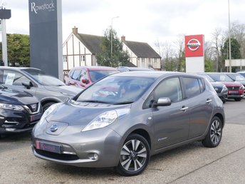 2017 NISSAN LEAF