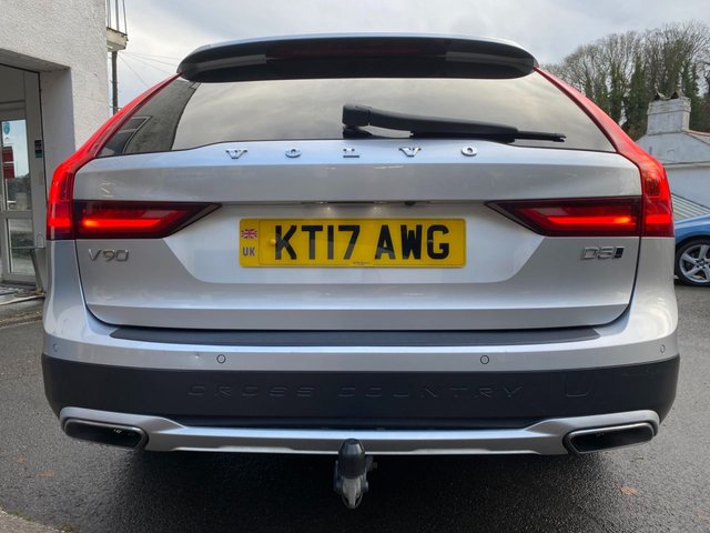VOLVO V90 Cross Country - Photo 8