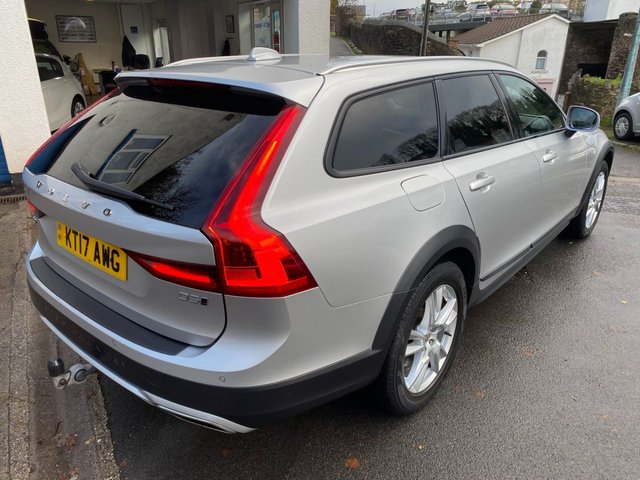 VOLVO V90 Cross Country - Photo 10