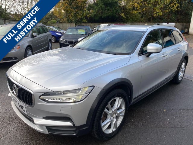 VOLVO V90 Cross Country - Photo 4