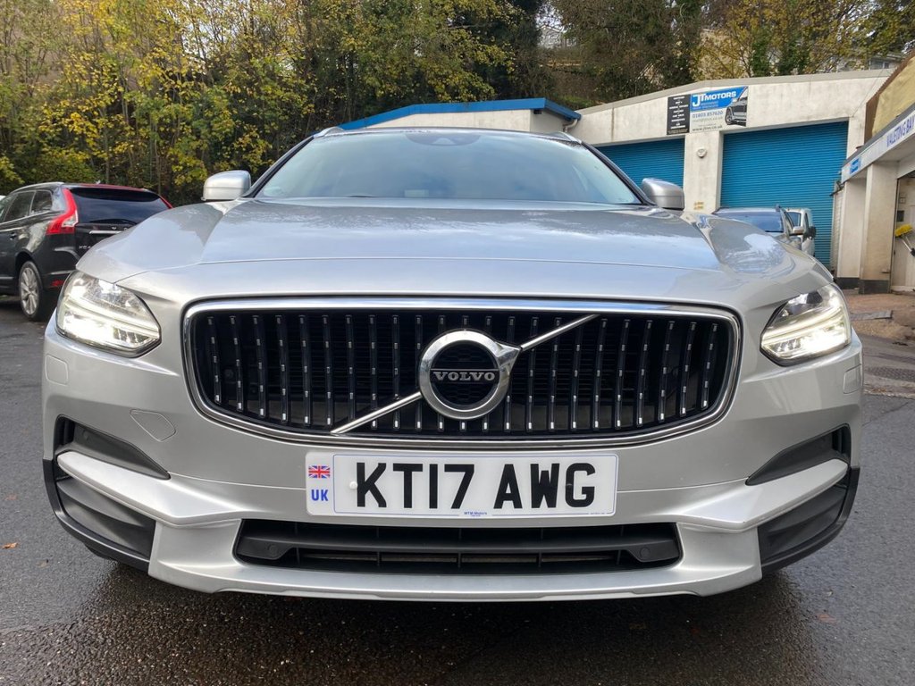 USED 2017 17 VOLVO V90 Cross Country 2.0 D5 PowerPulse Pro Estate 5dr Diesel Auto AWD Euro 6 (s/s) (235 ps) WINTER PK DAB SATNAV PARKING CAMERA