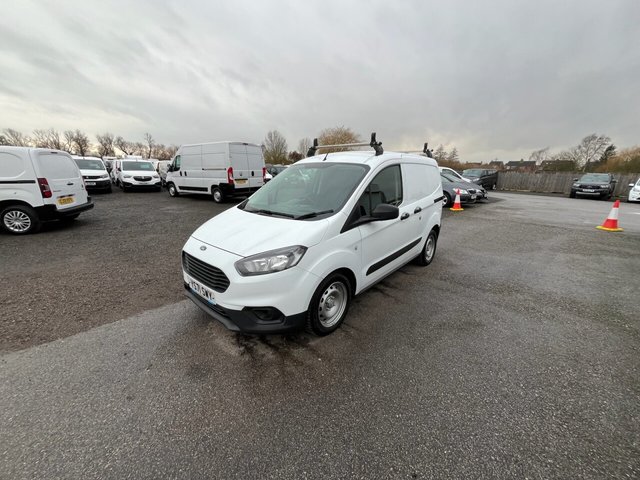 View our FORD TRANSIT COURIER