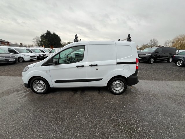 View our FORD TRANSIT COURIER