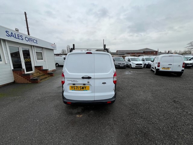 2022 Ford Transit Courier 1L Leader 4dr - Photo 9