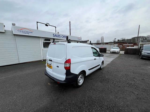 2022 Ford Transit Courier 1L Leader 4dr - Photo 10