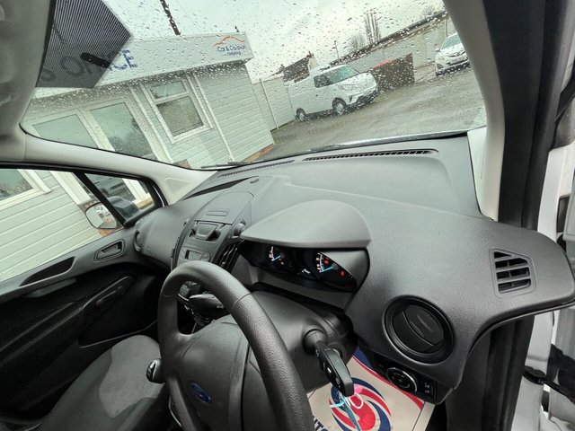 2022 Ford Transit Courier 1L Leader 4dr - Photo 12